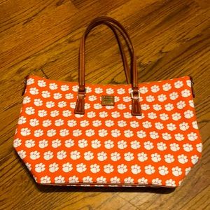 Dooney & Bourke purse